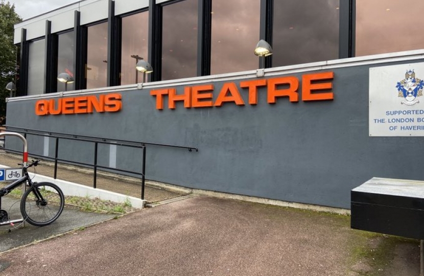 Queens Theatre 1